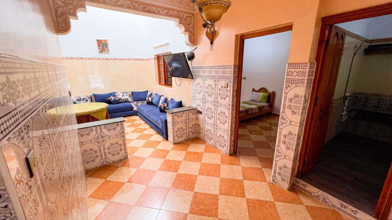 Dar Haut De Gamme Et A Un Prix Imaginaire Hostcom For Families Only Ουζντά Εξωτερικό φωτογραφία